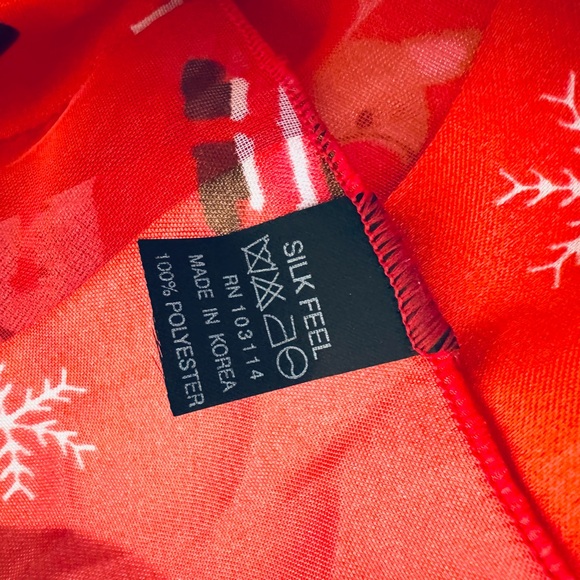 Holiday Christmas Scarves Red Black Santa Reindeer Snowman Lot of Three 58 x 13" - Picture 16 of 16